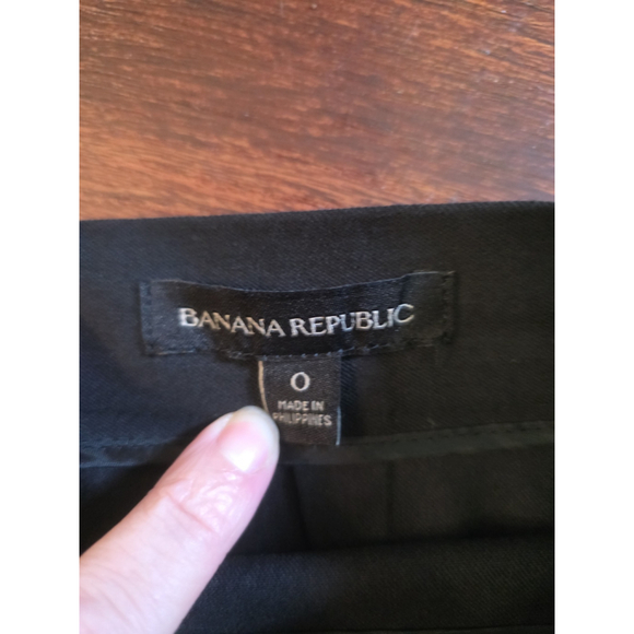 Banana Republic Black Skirt size 0 - Picture 3 of 4